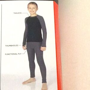 Cuddl Duds Boy’s 2 Piece Thermal Base-Layer Crew/Pants. Stretch, Warmth, Tagless